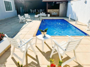 Casarão e piscina localização excelente | ROSF91